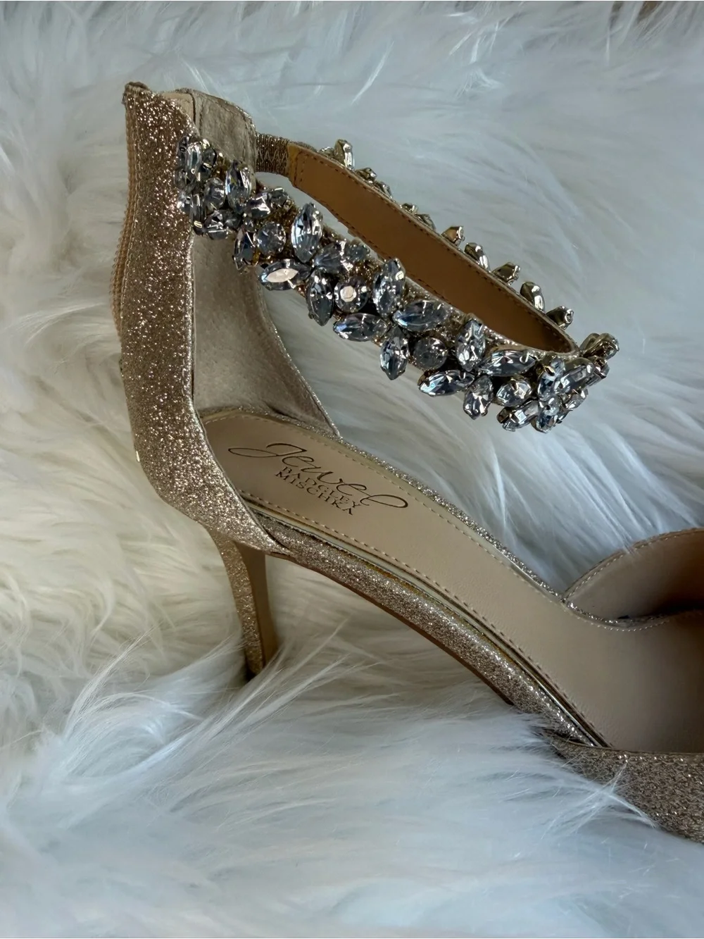 Jewel Badgley Mischka Raleigh Pointed Kitten D’Orsay Lt. Gold Ankle-Strap 8.5